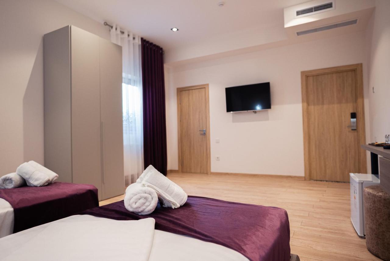 5 Wood Hotel & Spa Tasjkent Eksteriør bilde