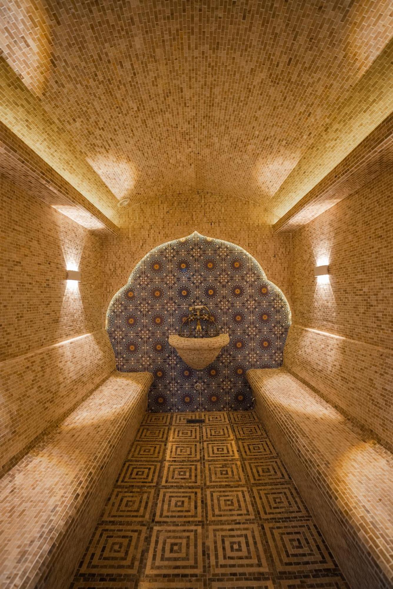 5 Wood Hotel & Spa Tasjkent Eksteriør bilde